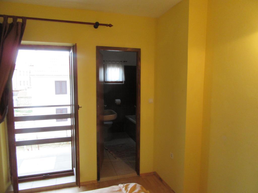 Apartments Leon Razanac Ngoại thất bức ảnh
